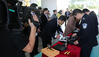 “一體機”來了，霸王花集團成為全國首家享受該服務的企業